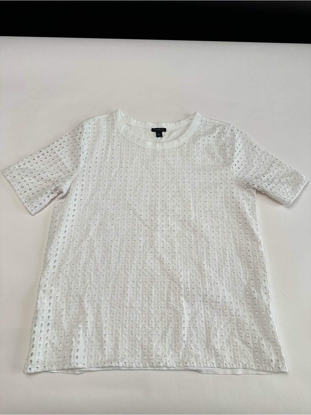 Ann Taylor White Eyelet Short Sleeve Top